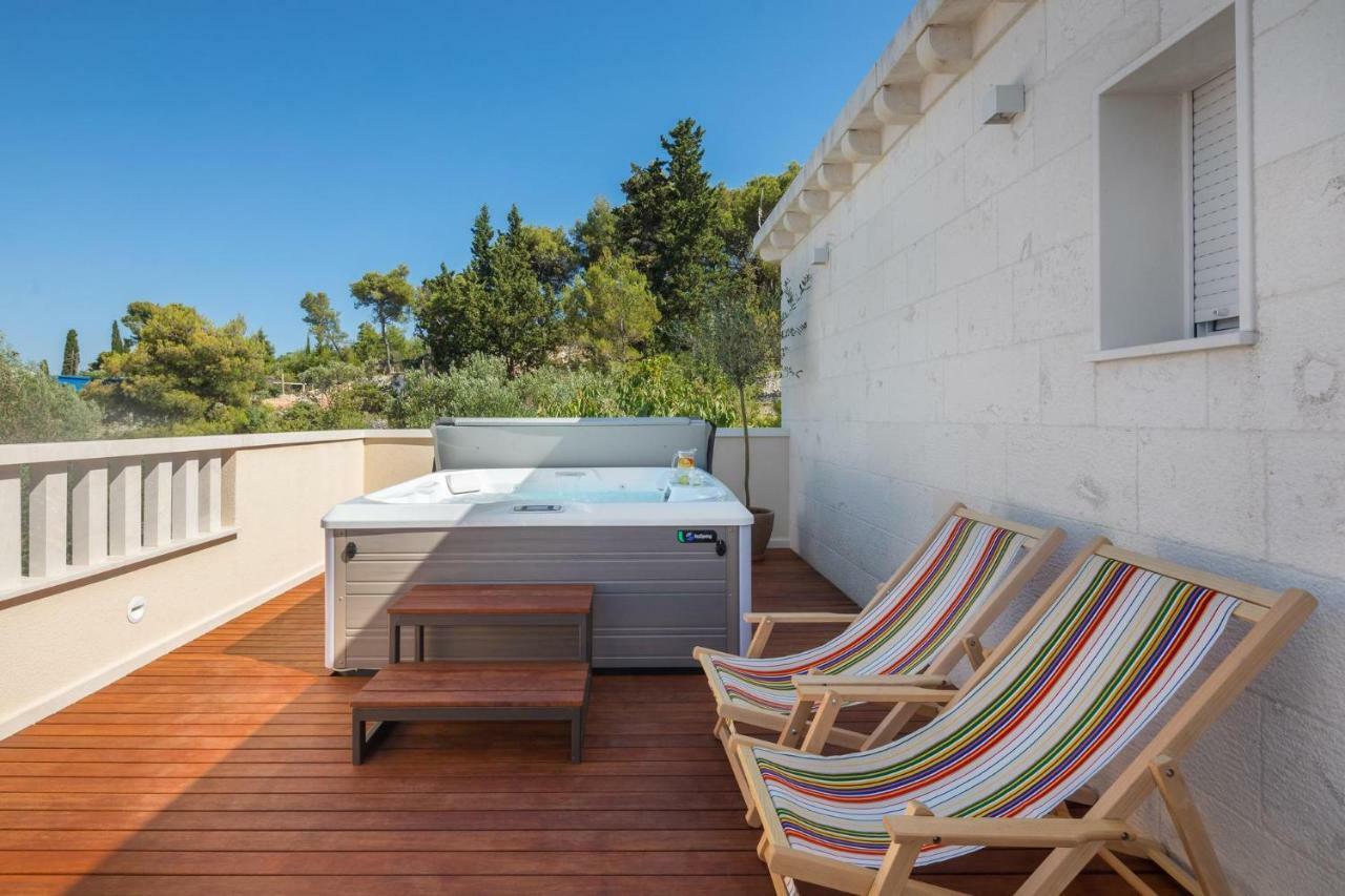 דירות סלאטינה Secret Escape Penthouse מראה חיצוני תמונה